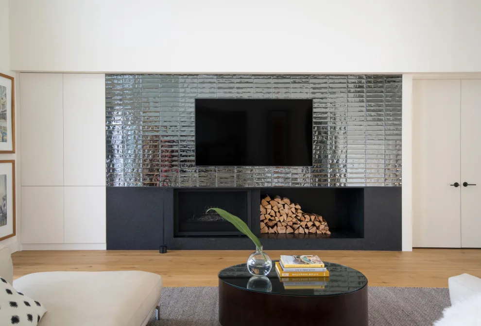 Contemporary Lakeside Residence by Alair Homes Charlotte - Photo 3