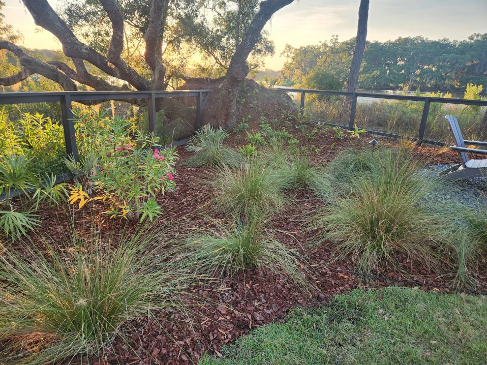 Garden Design - Kiawah River by Linda Greenberg Landscape & Design, LLC - Photo 9
