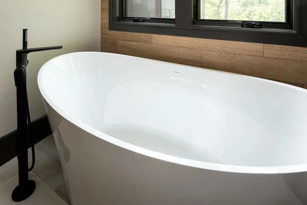 Contemporary Lifestyle at Versailles by Living Stone Design + Build - Photo 12