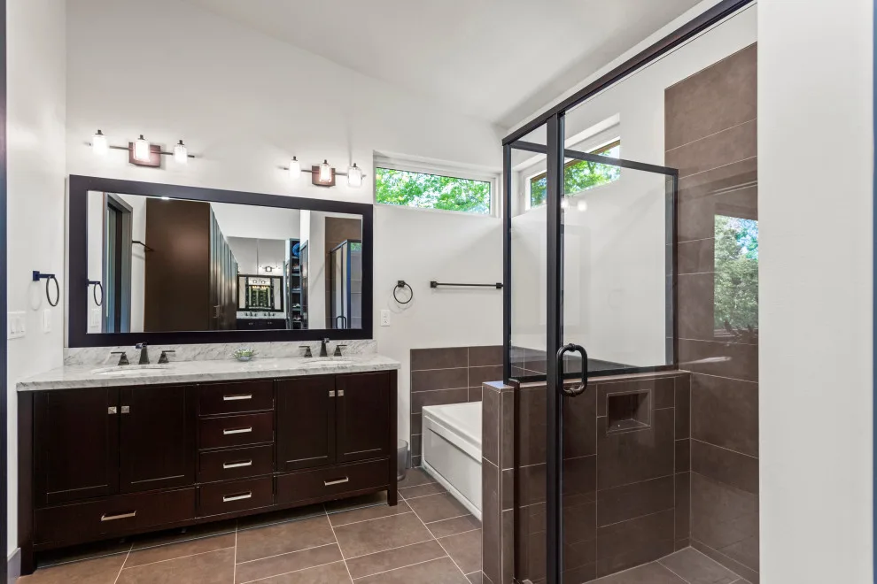 Contemporary Retreat by Owen Homes LLC - Photo 5