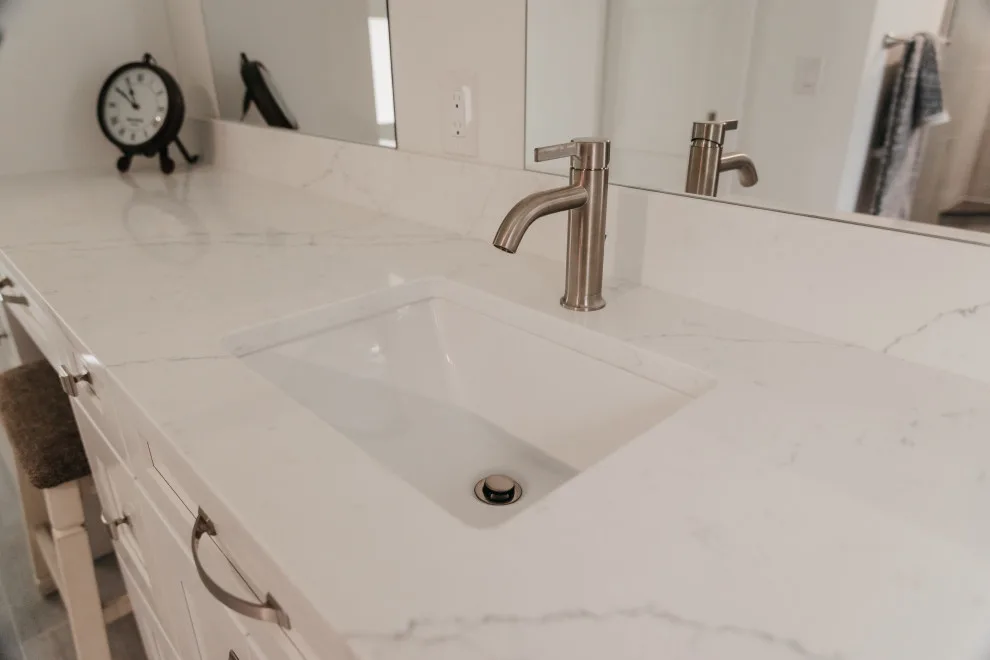 Contemporary Dramatic Restroom by United Signature - Photo 3
