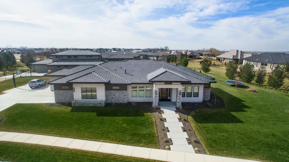 Rustic Horizon Estate by Solitude Homes - Photo 6