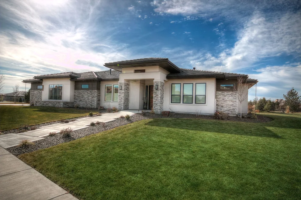 Rustic Horizon Estate by Solitude Homes - Photo 5