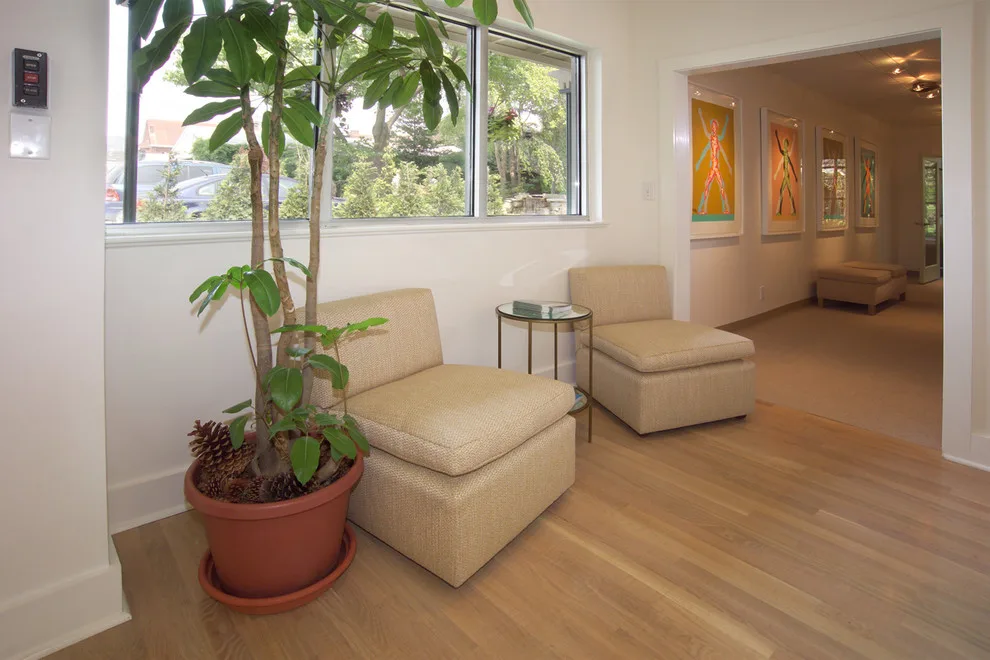 Contemporary Spa by The Lee W. Robinson Company - Photo 4