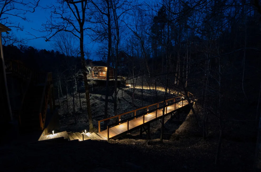 Contemporary Tree Dwelling by R&R Enterprises Inc - Photo 5