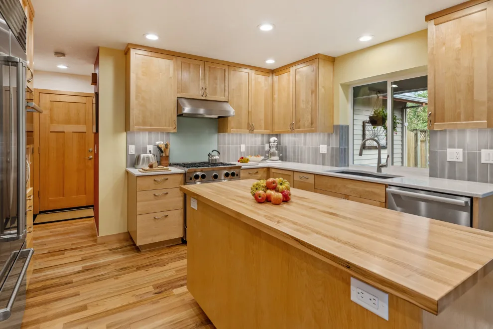 Contemporary Comfort | Culinary Space by Henderer Design + Build + Remodel - Photo 4
