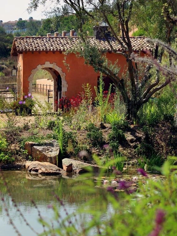 Villa del Lago by MDZA Landscape Architecture And Planning - Photo 5