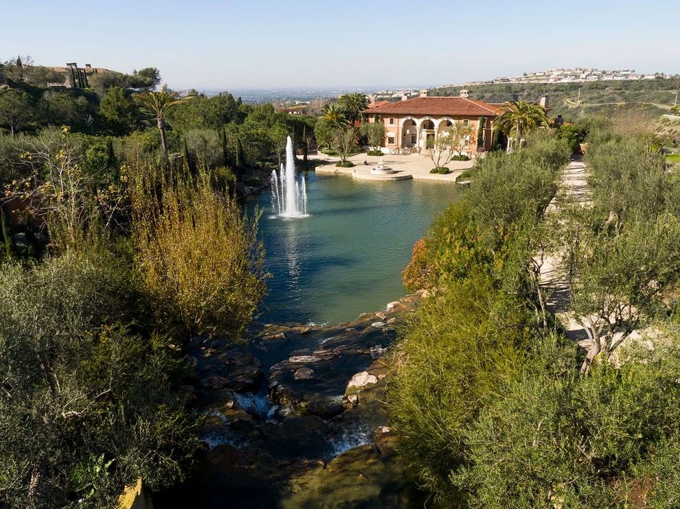 Villa del Lago by MDZA Landscape Architecture And Planning - Photo 8