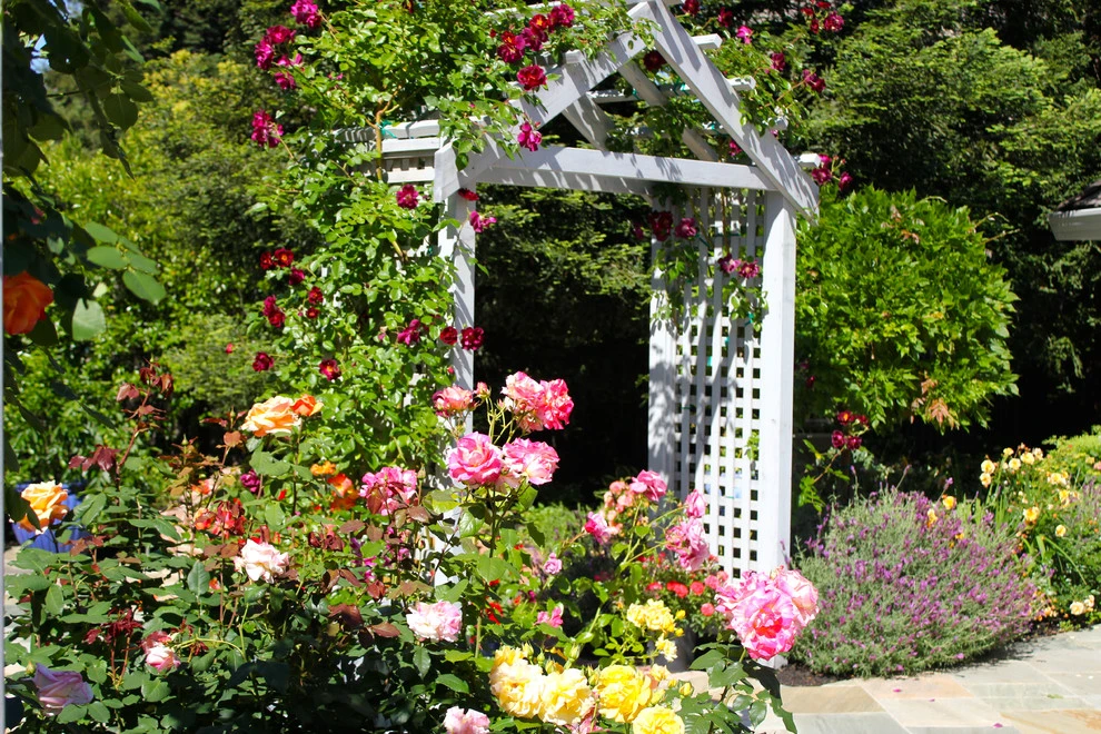 English Garden Retreat by Michael Glassman & Associates - Photo 4