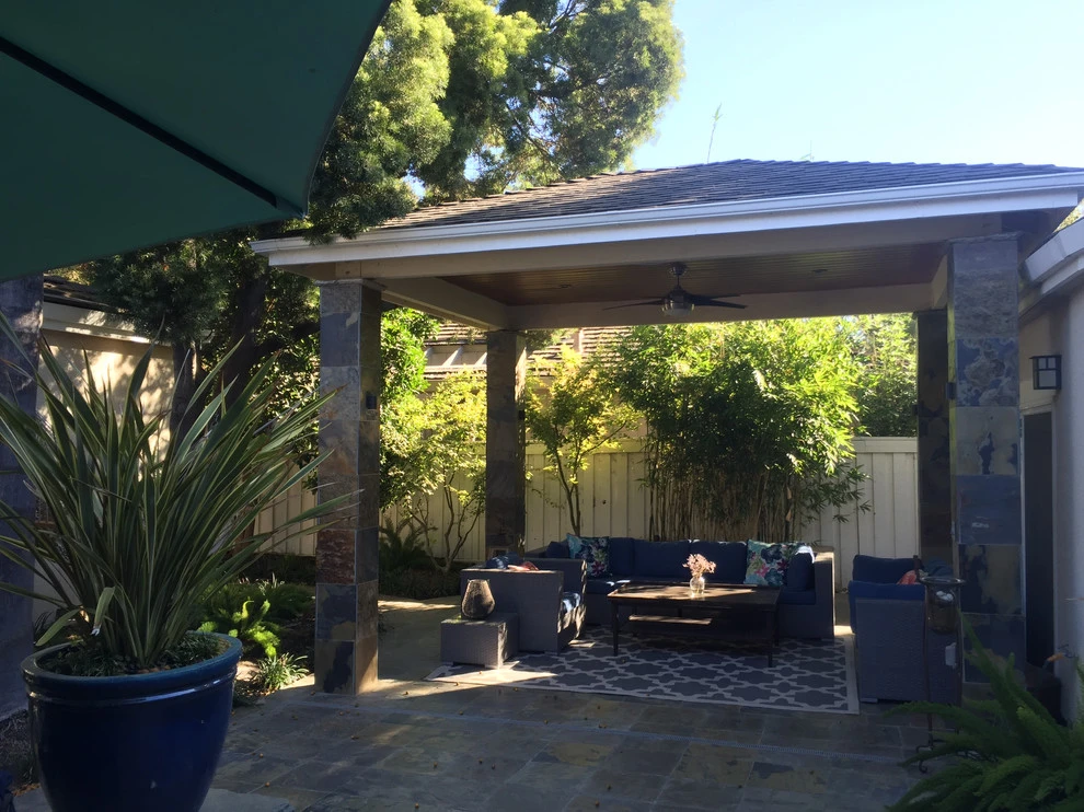 Intimate Outdoor Room by Michael Glassman & Associates - Photo 2