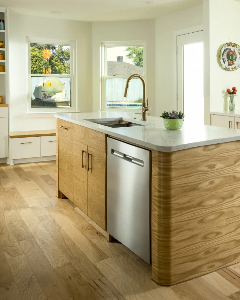 Richardson, TX Kitchen Renovation by Sardone | McLain - Photo 21