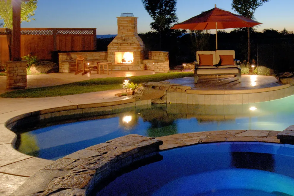 Morse Outdoor Leisure: Pools, Patios, and Bars by Morse Custom Homes And Remodeling - Photo 5