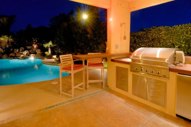 Morse Outdoor Leisure: Pools, Patios, and Bars by Morse Custom Homes And Remodeling - Photo 10