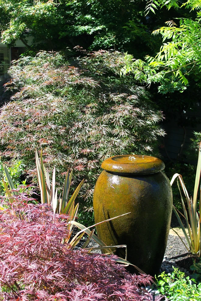 English Garden Retreat by Michael Glassman & Associates - Photo 5