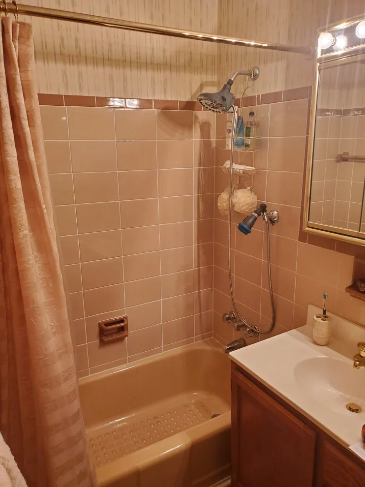 Murrysville Primary Bathroom by Dena Caron Interiors - Photo 2
