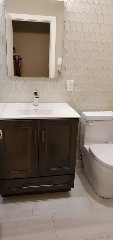 Murrysville Primary Bathroom by Dena Caron Interiors - Photo 4