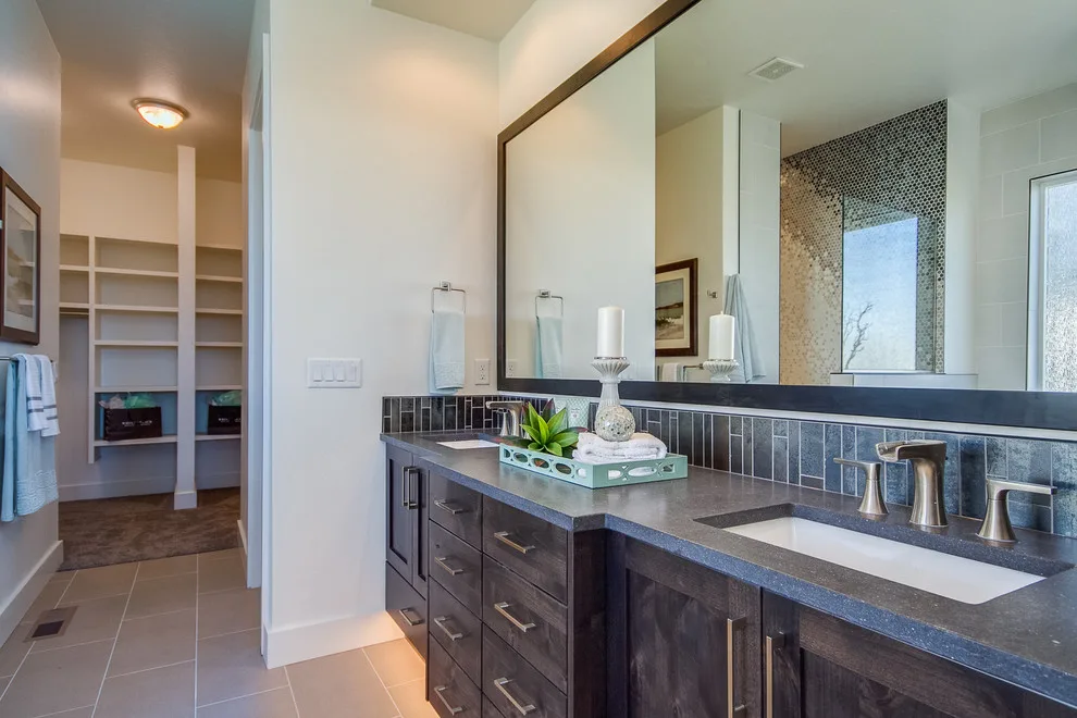 Contemporary Eagle Estate by Solitude Homes - Photo 16