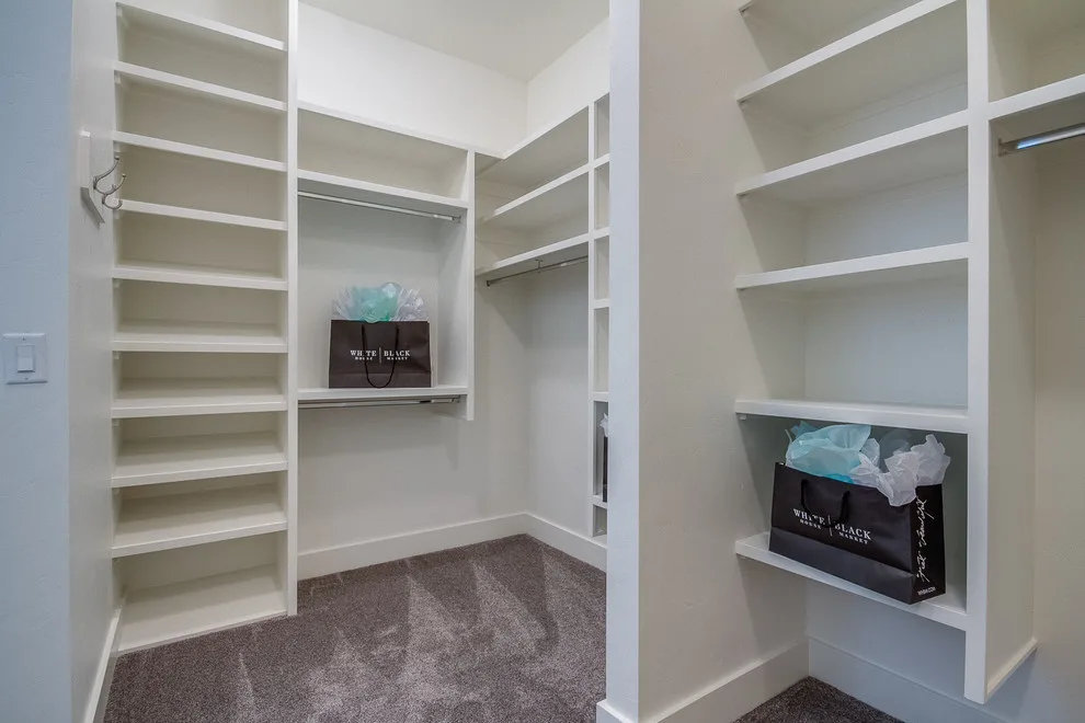 Contemporary Eagle Estate by Solitude Homes - Photo 22