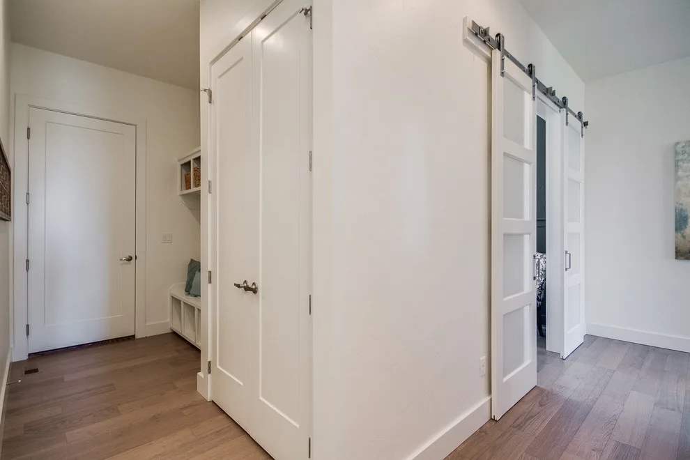 Contemporary Eagle Estate by Solitude Homes - Photo 29