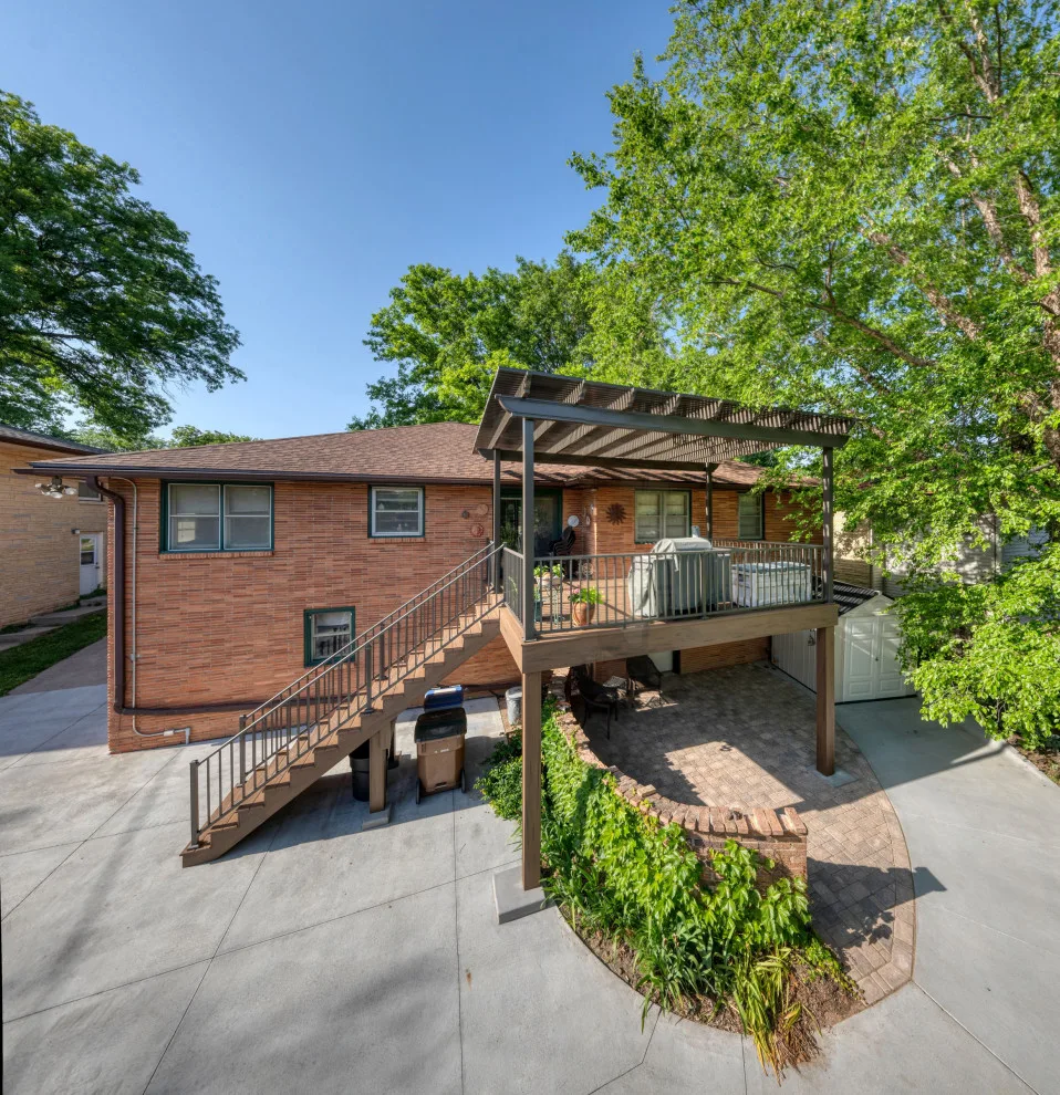 Outdoor Spaces by Willet Construction Inc. - Photo 18