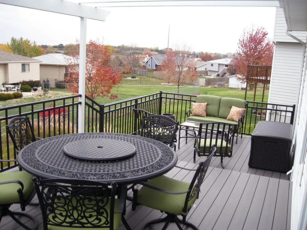 Outdoor Spaces by Willet Construction Inc. - Photo 2