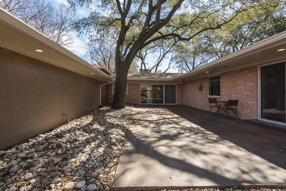 Northaven Mid-Century Renovation by Sardone | McLain - Photo 19