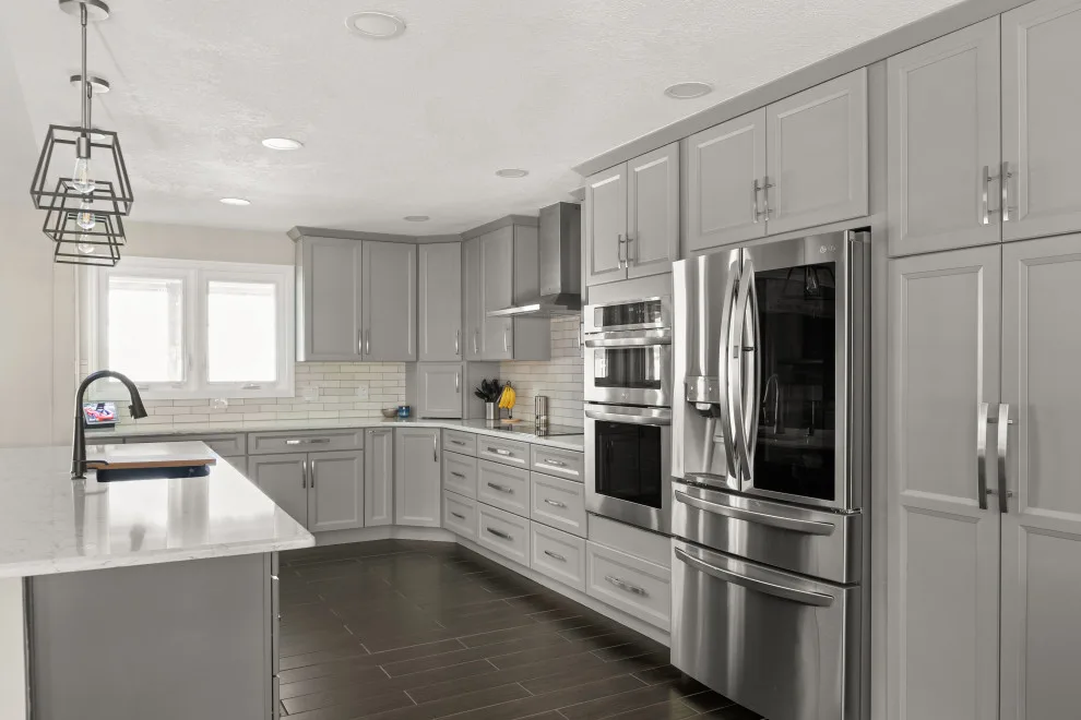 Modern Open-Plan Kitchen by Sarah Kraus Bartelson - S&W Kitchens - Photo 22