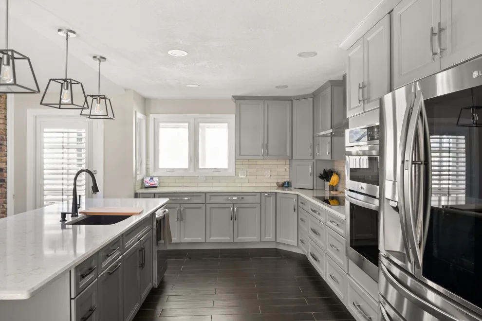 Modern Open-Plan Kitchen by Sarah Kraus Bartelson - S&W Kitchens - Photo 17