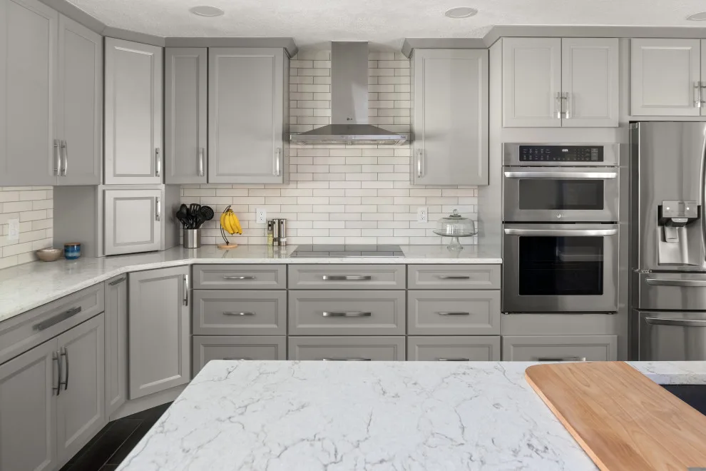 Modern Open-Plan Kitchen by Sarah Kraus Bartelson - S&W Kitchens - Photo 21