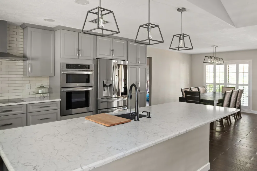 Modern Open-Plan Kitchen by Sarah Kraus Bartelson - S&W Kitchens - Photo 4