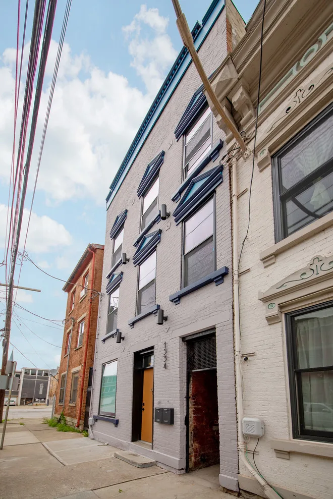 OTR Apartment Transformation by Omg LLC. - Photo 25