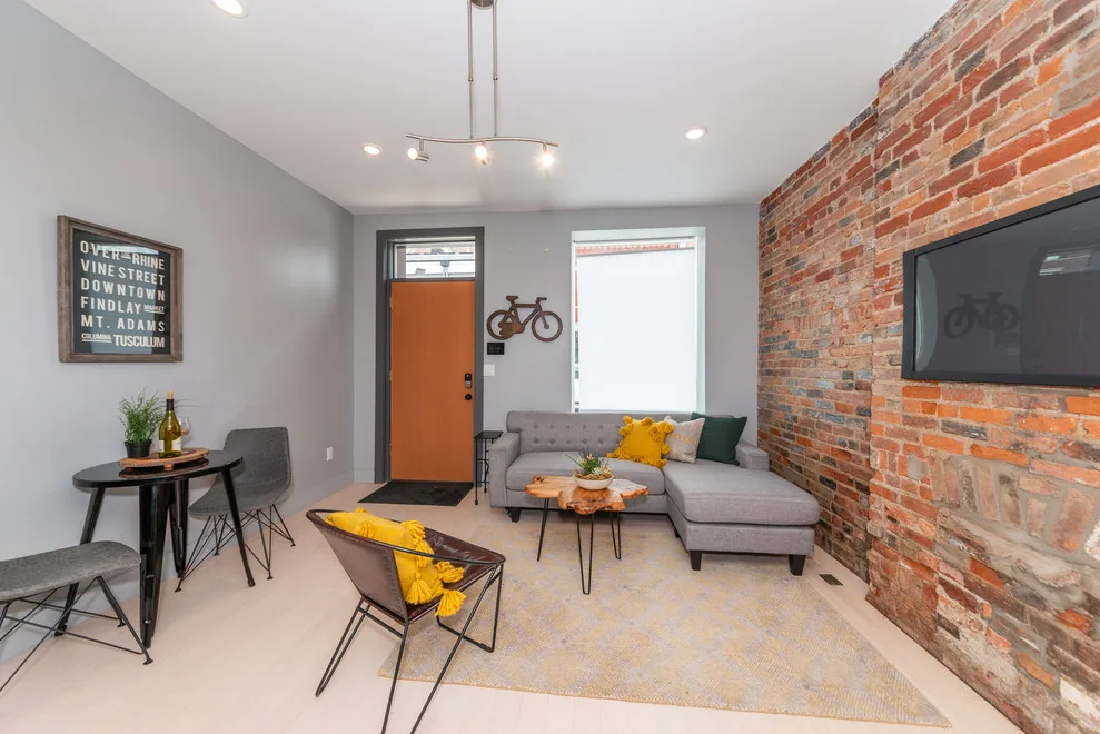 OTR Apartment Transformation by Omg LLC. - Photo 27