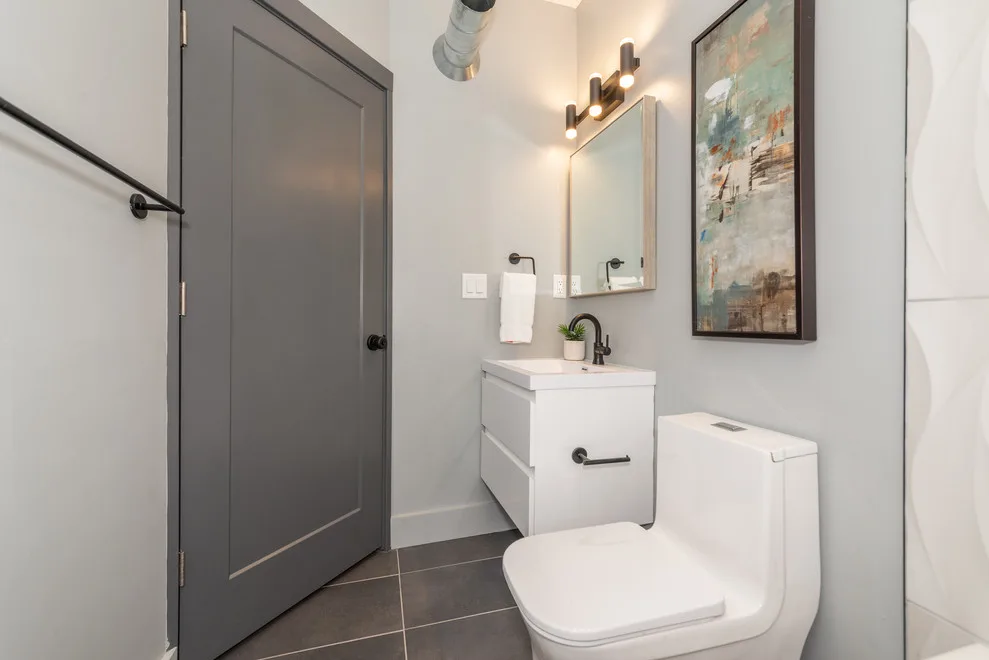 OTR Apartment Transformation by Omg LLC. - Photo 22