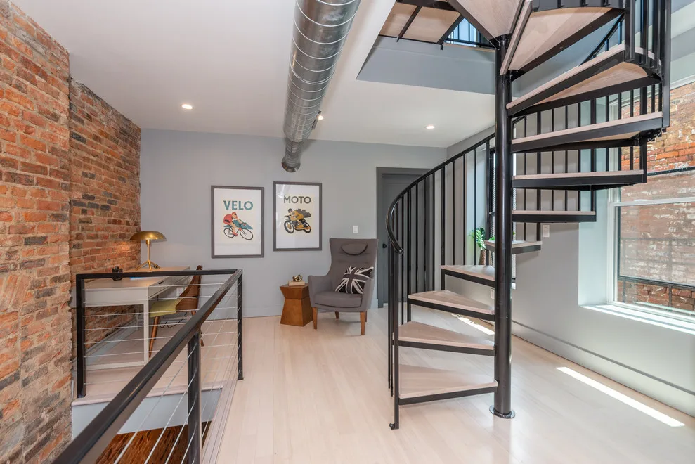 OTR Apartment Transformation by Omg LLC. - Photo 16