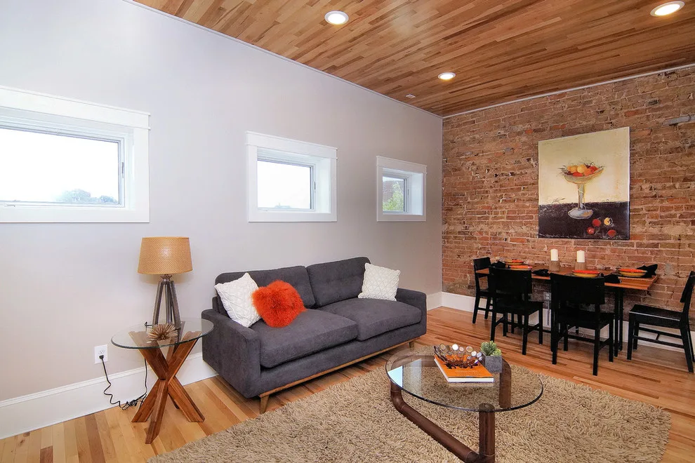 OTR Republic Avenue by Omg LLC. - Photo 10
