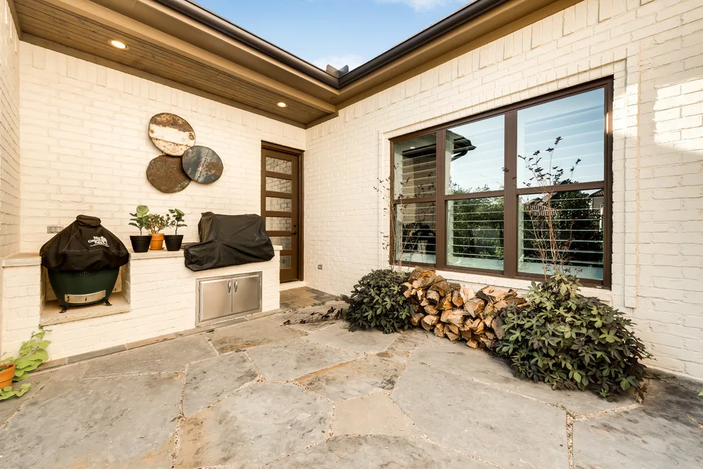 Brick Villa with Paint by Atwood Custom Homes - Photo 35