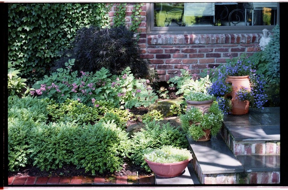 Eikenberry Residence by Pro Care Horticultural Services - Photo 54