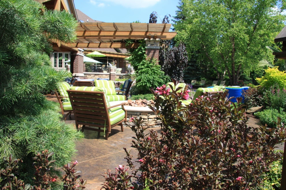 Drics Residence, Backyard by Pro Care Horticultural Services - Photo 16