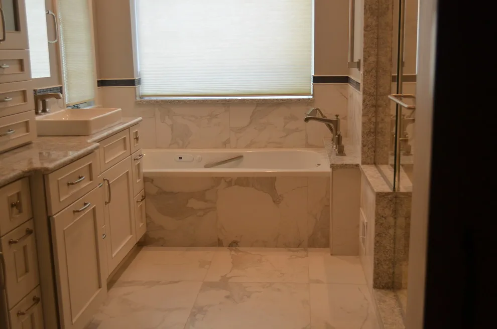 Parkwood Circle Multi-Room Renovation by Alpha Design + Build - Photo 14