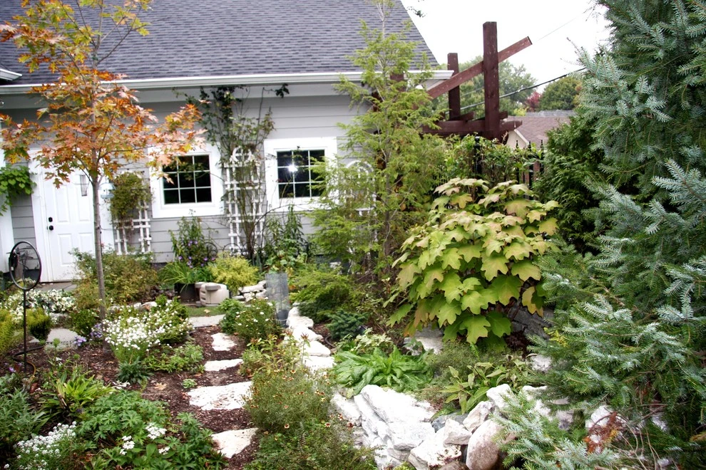 Wilkens Residence by Pro Care Horticultural Services - Photo 48