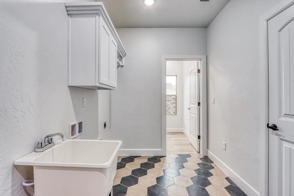 Petralia Project by Everest Homes - Photo 44
