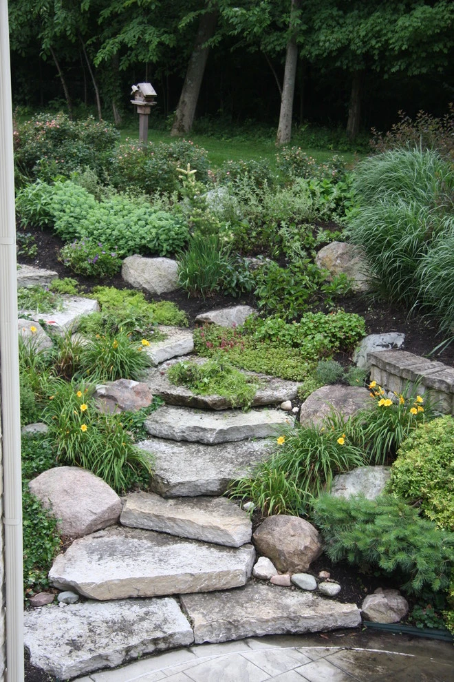Private Residence, Backyard by Pro Care Horticultural Services - Photo 11
