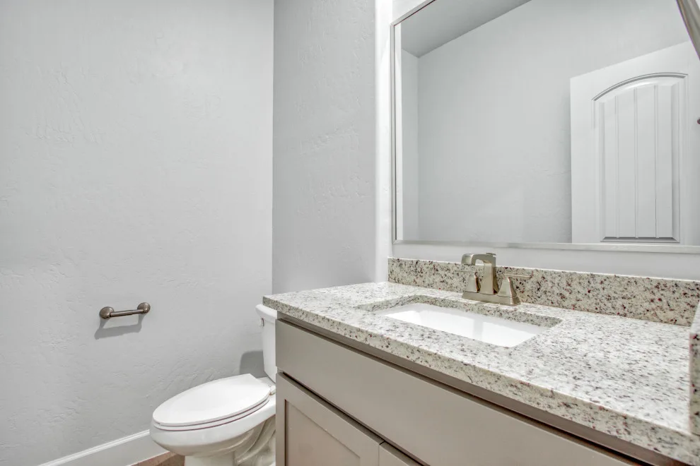 Everest Homes - Photo 5