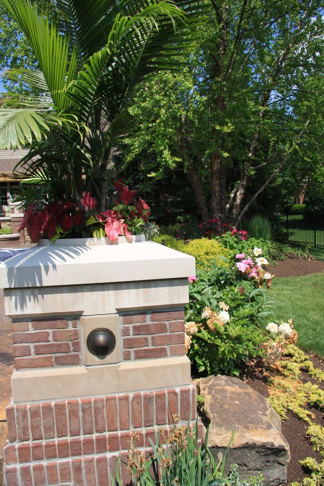 Drics Residence, Backyard by Pro Care Horticultural Services - Photo 64