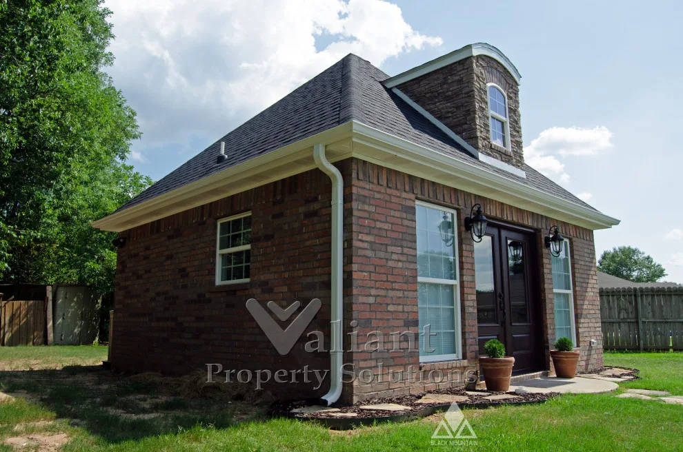 Poolhouse with Workspace and Guest Accommodation by Valiant Home Additions - Photo 2