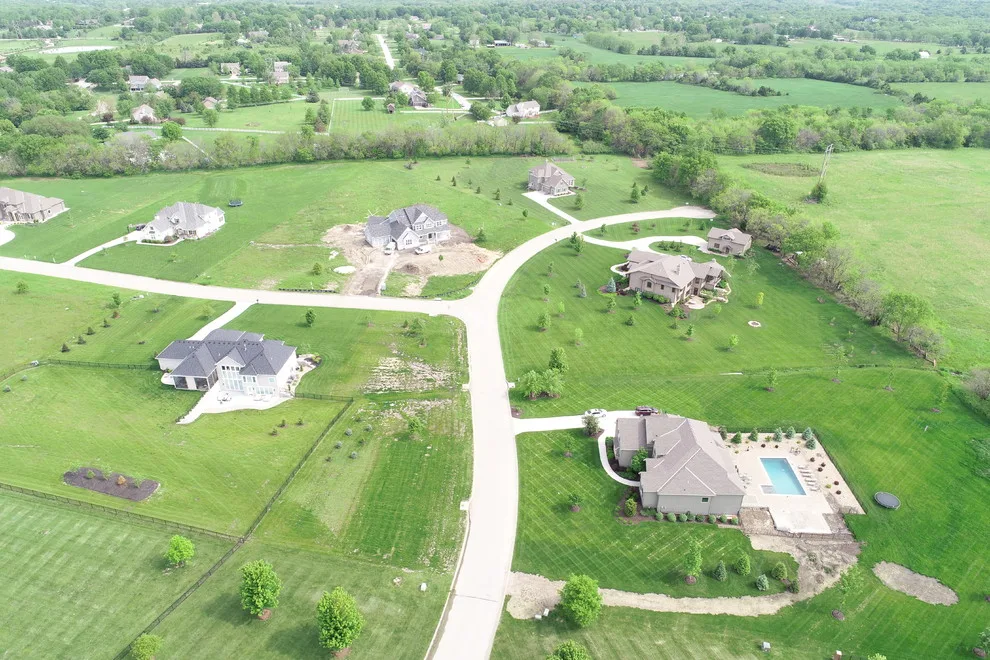 Prairie Glen Project by Dan Quinn Kc - Photo 9