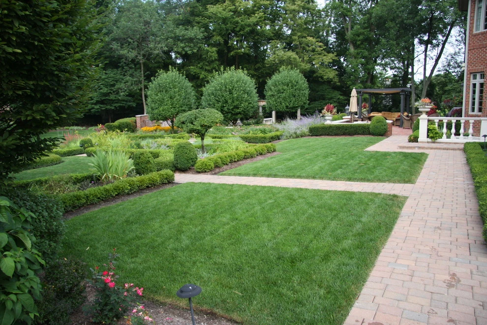 Remick Residence by Pro Care Horticultural Services - Photo 45