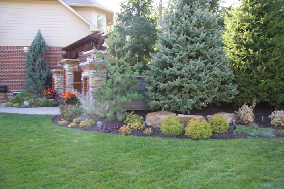 Zellibor Residence by Pro Care Horticultural Services - Photo 32