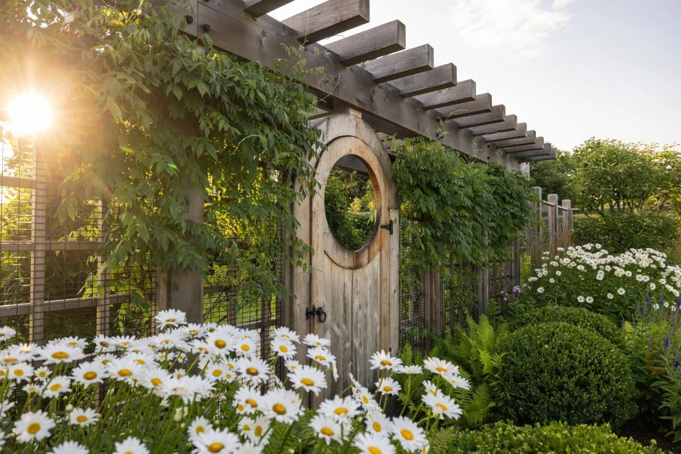 Private Countryside Cutting Garden by R.Youngblood & Co. - Photo 3