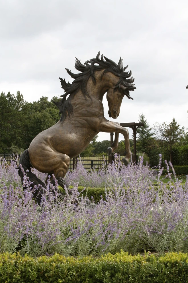 SB Stables Private Residence by R.Youngblood & Co. - Photo 8